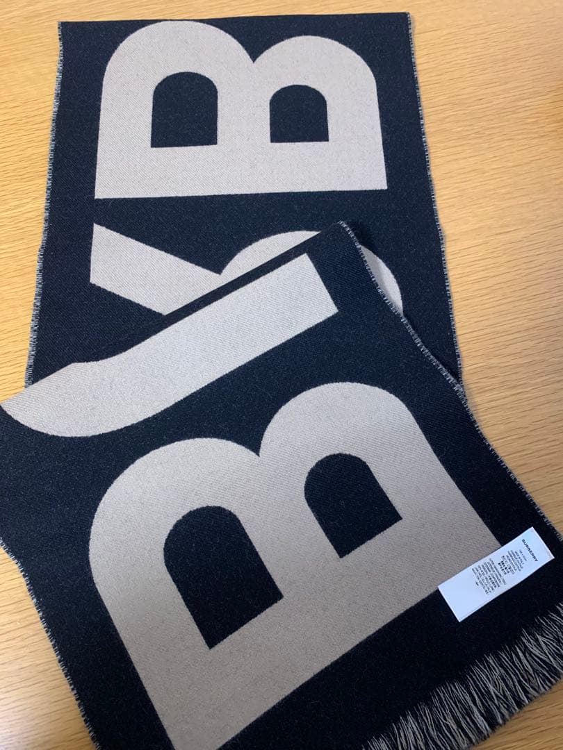 美品　Burberryマフラー　正規品　リバーシブル大判サイズ