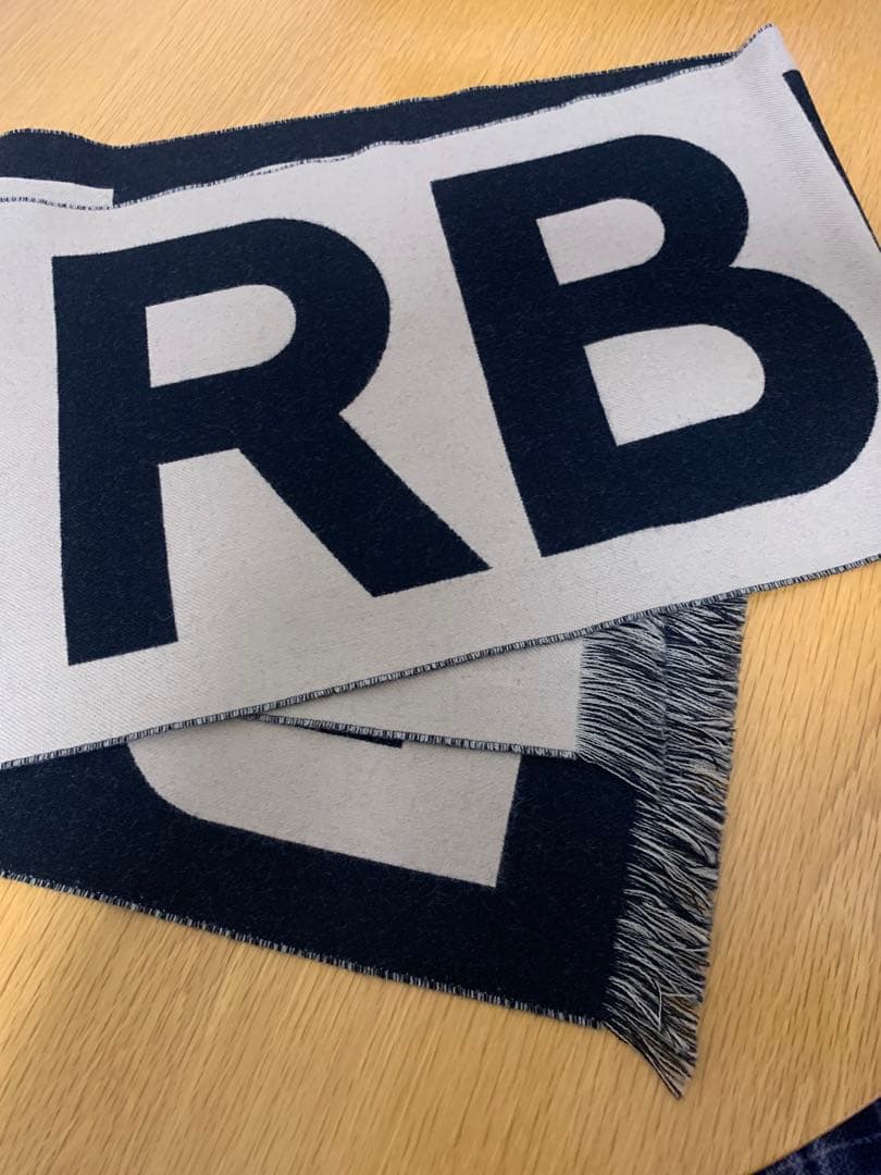 美品　Burberryマフラー　正規品　リバーシブル大判サイズ