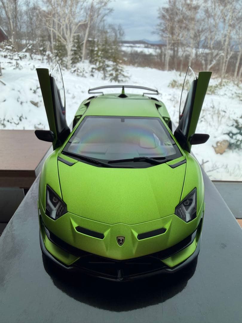 ミニカー Autoart Lamborghini Aventador SVJ 1/18