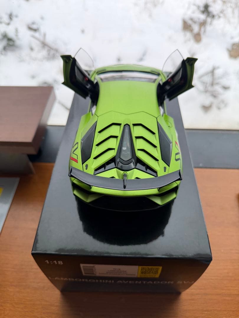 ミニカー Autoart Lamborghini Aventador SVJ 1/18