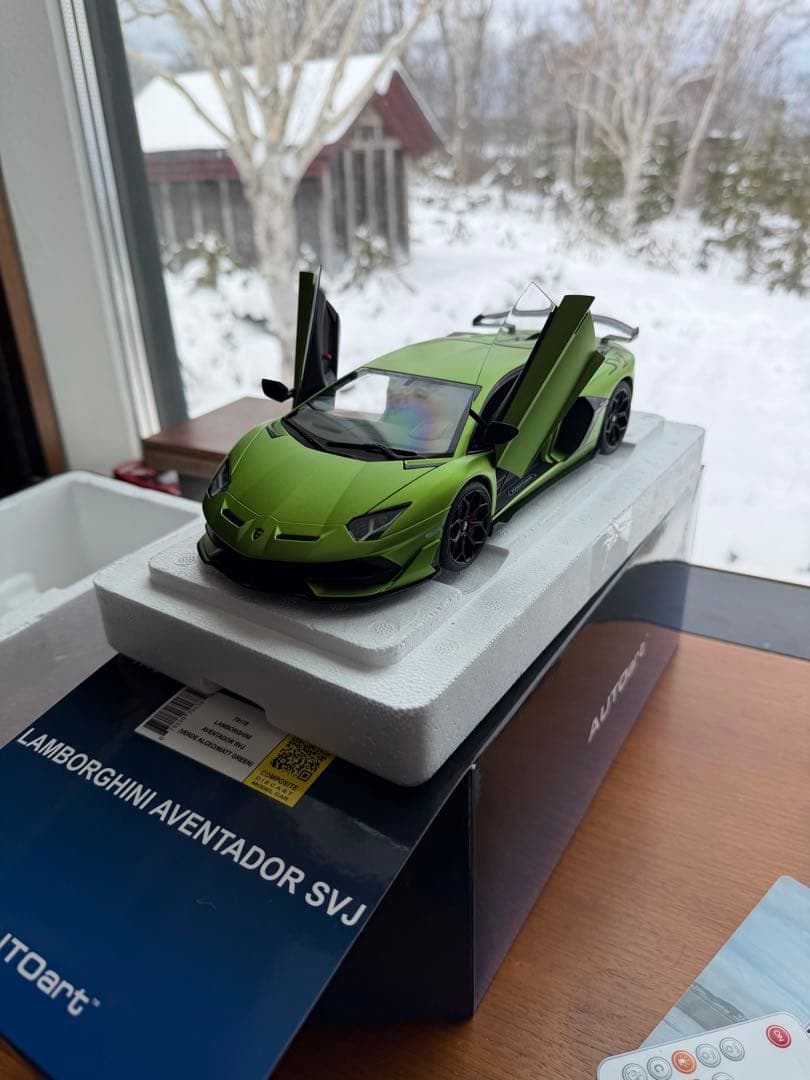 ミニカー Autoart Lamborghini Aventador SVJ 1/18