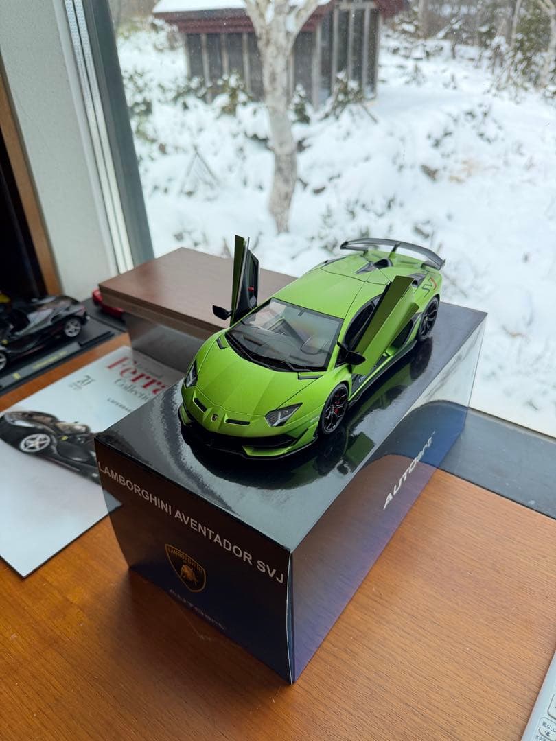 ミニカー Autoart Lamborghini Aventador SVJ 1/18