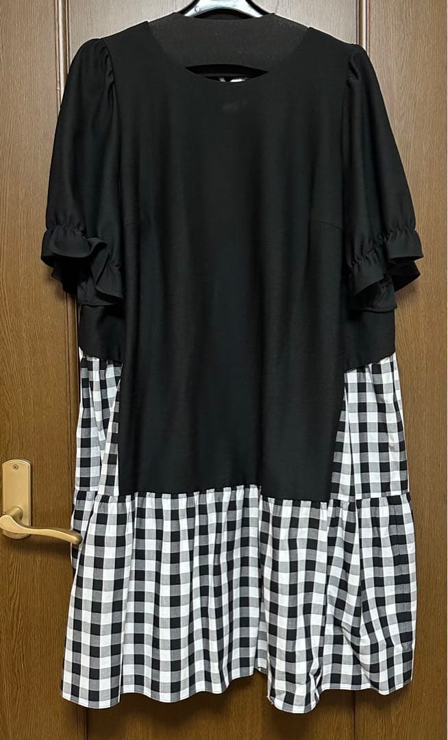 No.1354 新品ローズティアラパフスリーブドッキングチュニック50