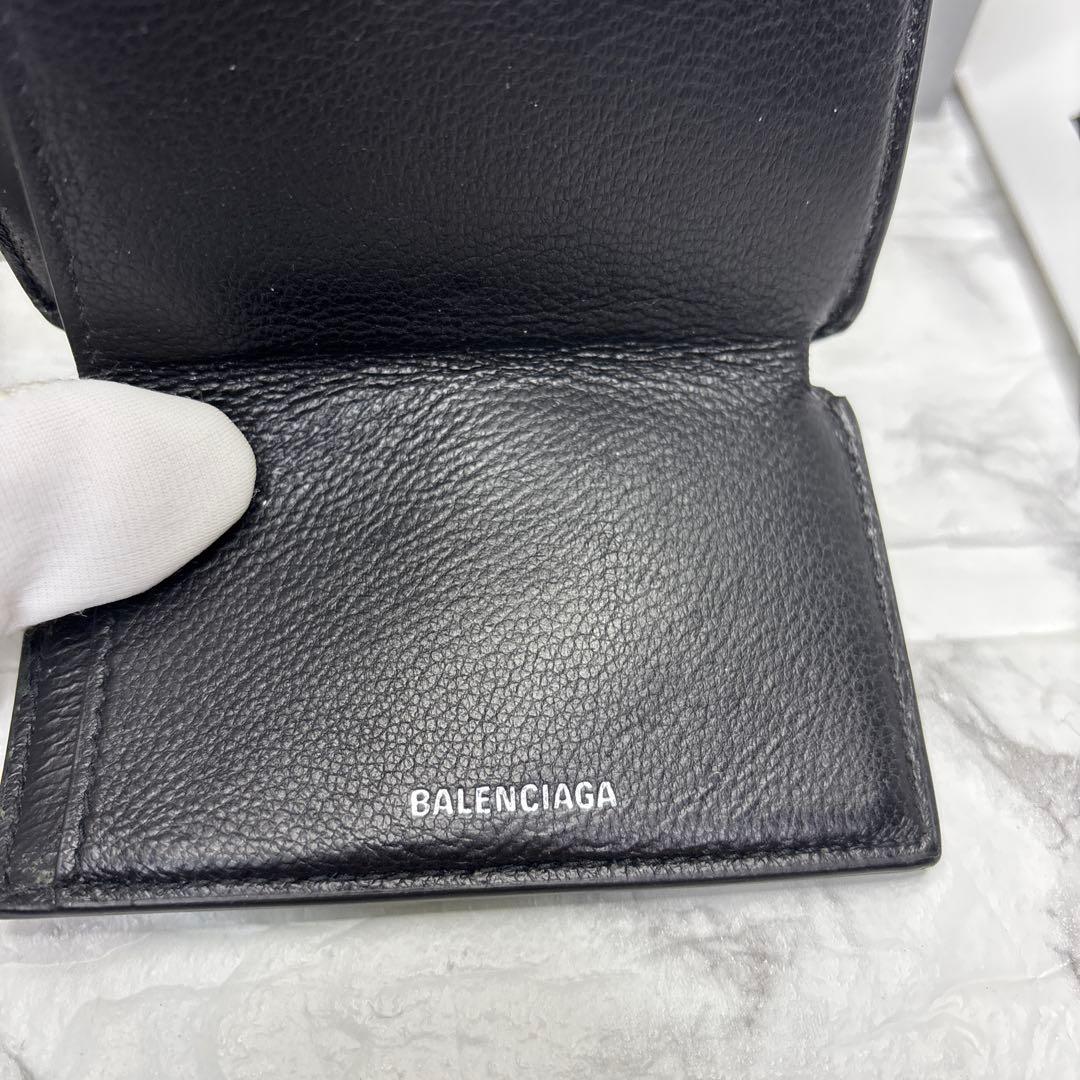 バレンシアガ　三つ折り財布　コンパクト　ブラック