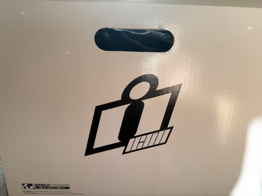 icon Airforce フルェイスヘルメット 黒ペイズリー特典多数☆