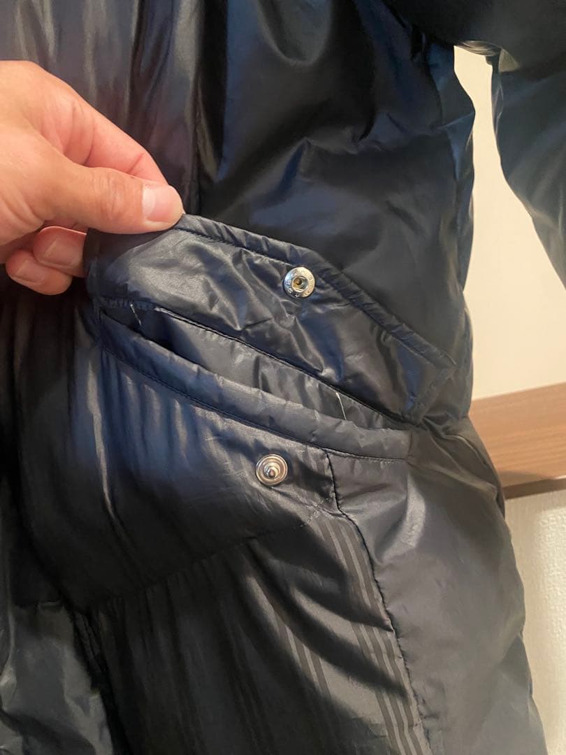 adidas ブラック ダウン ベンチコート