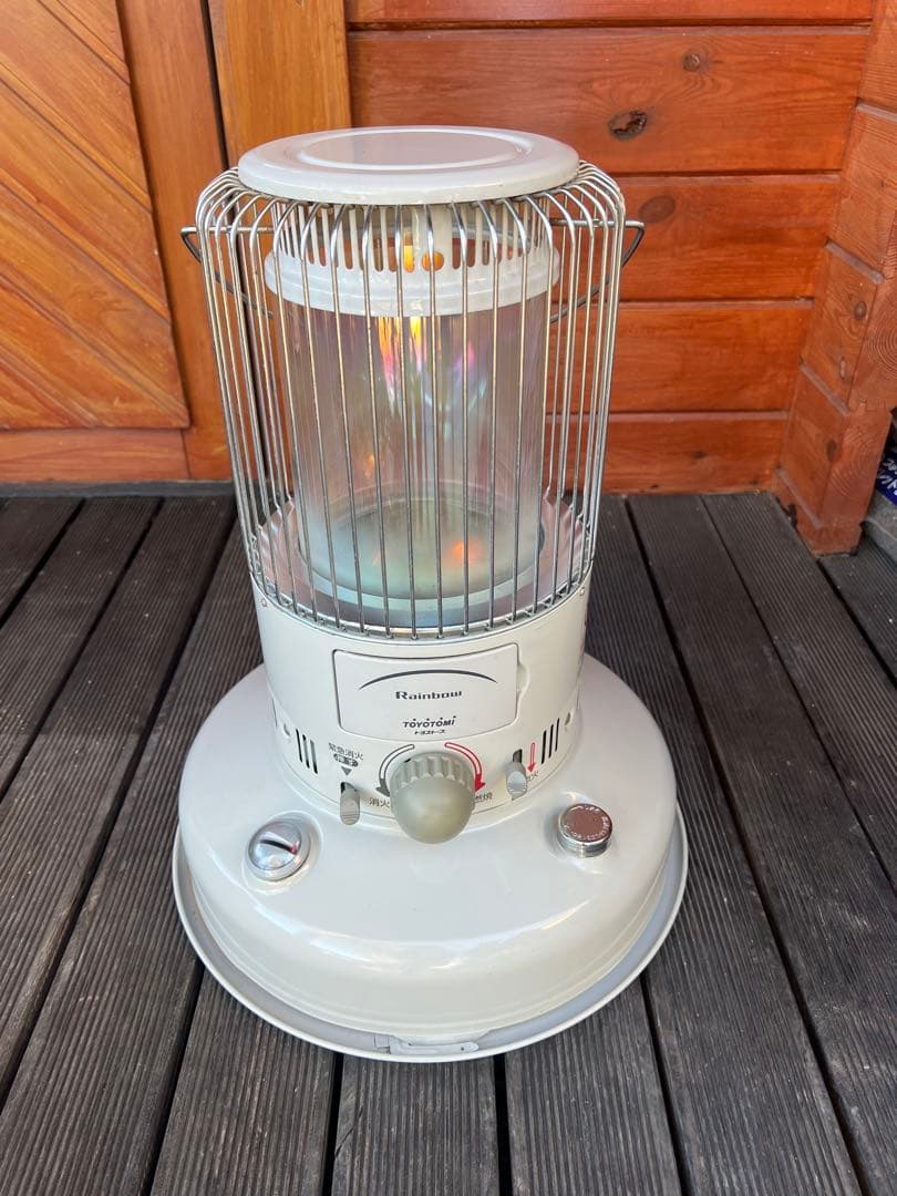 トヨトミ　灯油ストーブ