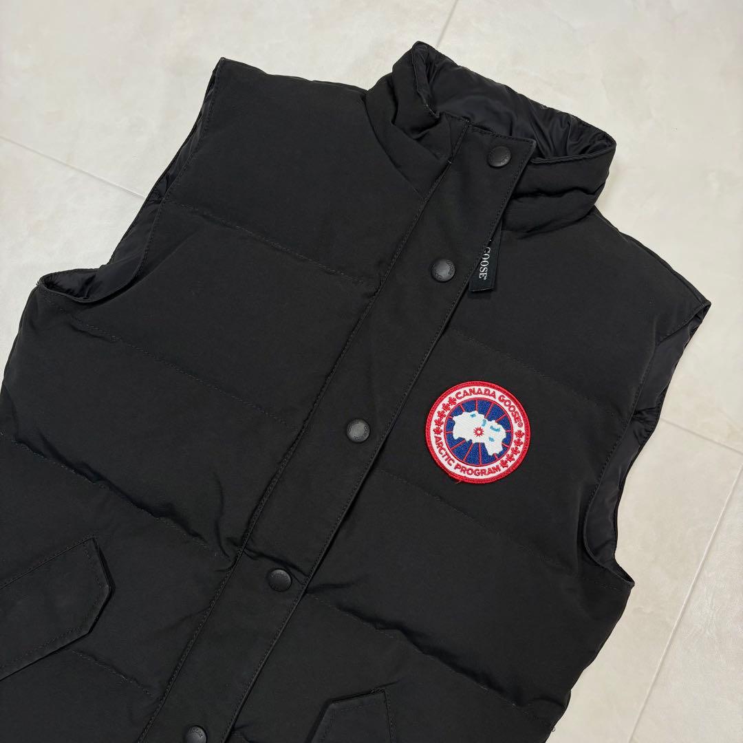 ☆  カナダグース ダウンベスト アウター ブラック