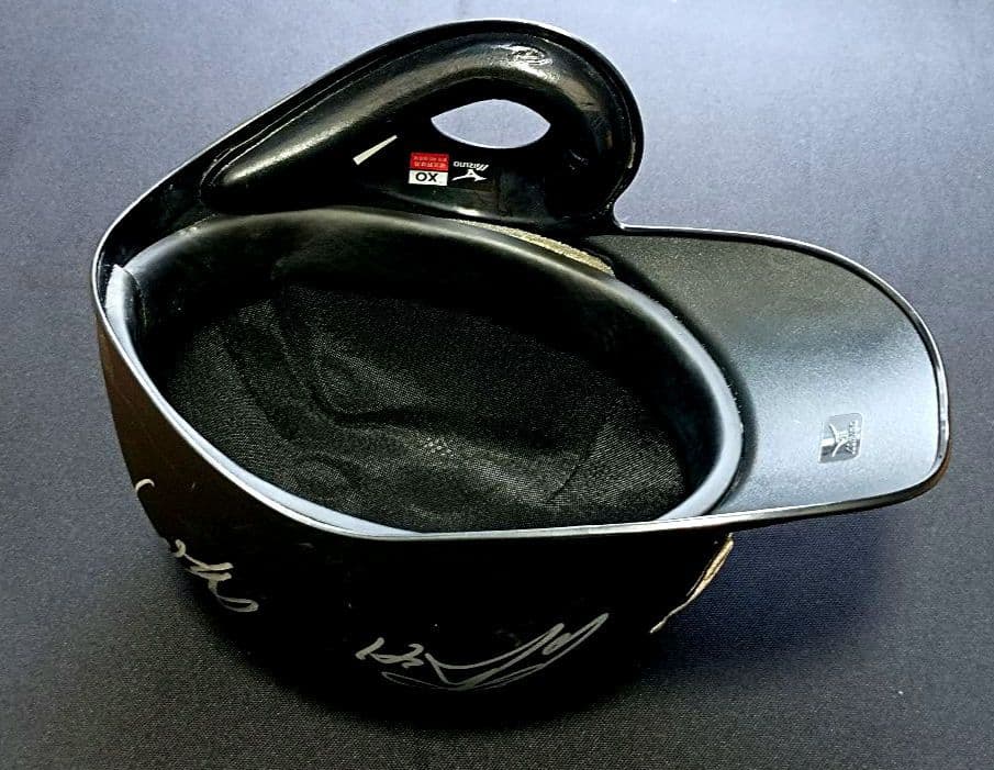 千葉ロッテ 実使用 直筆サイン入り ヘルメット NPB 支給品