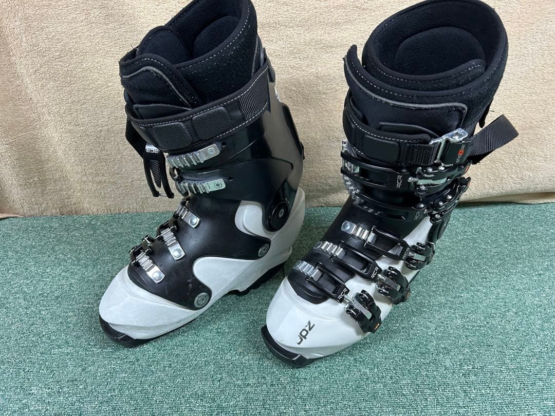 UPZ RC10 スノーボードハードブーツ