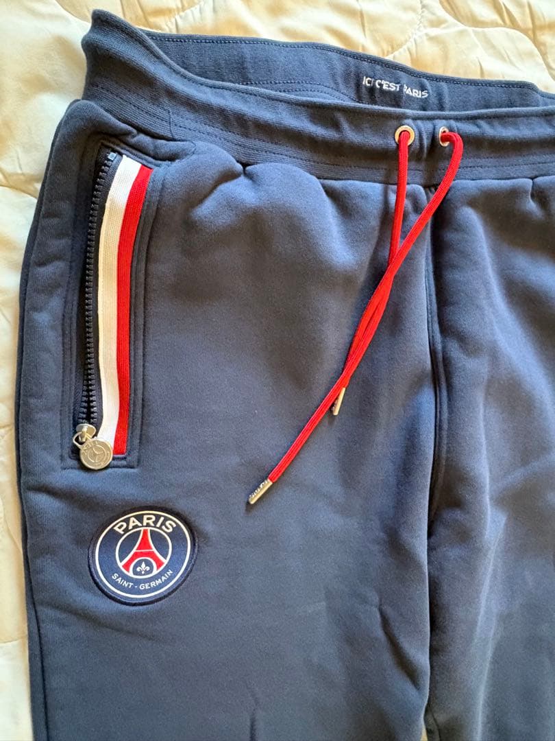 【希少品】Nike ナイロンパーカー、裏起毛スエットパンツ　パリサンジェルマン