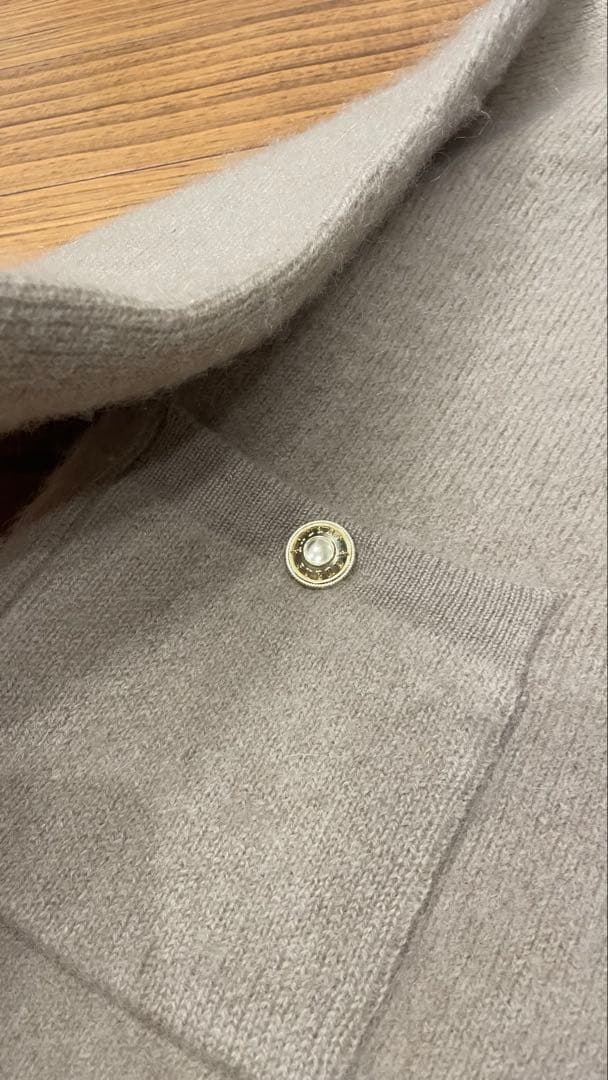 アニュアンス カシミアブレンド ノーカラーニットジャケット ベージュ