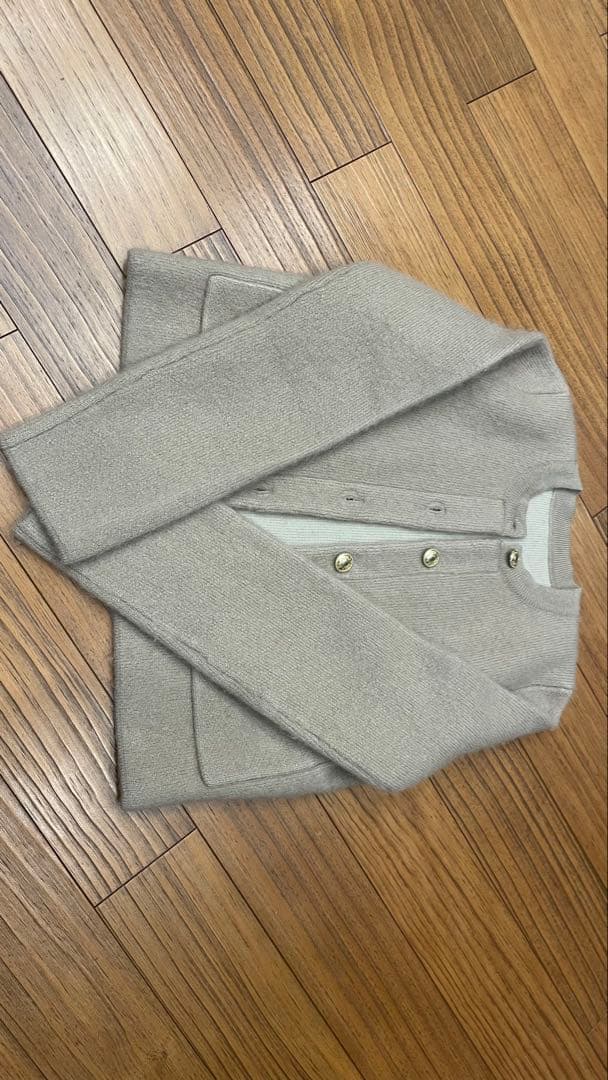 アニュアンス カシミアブレンド ノーカラーニットジャケット ベージュ