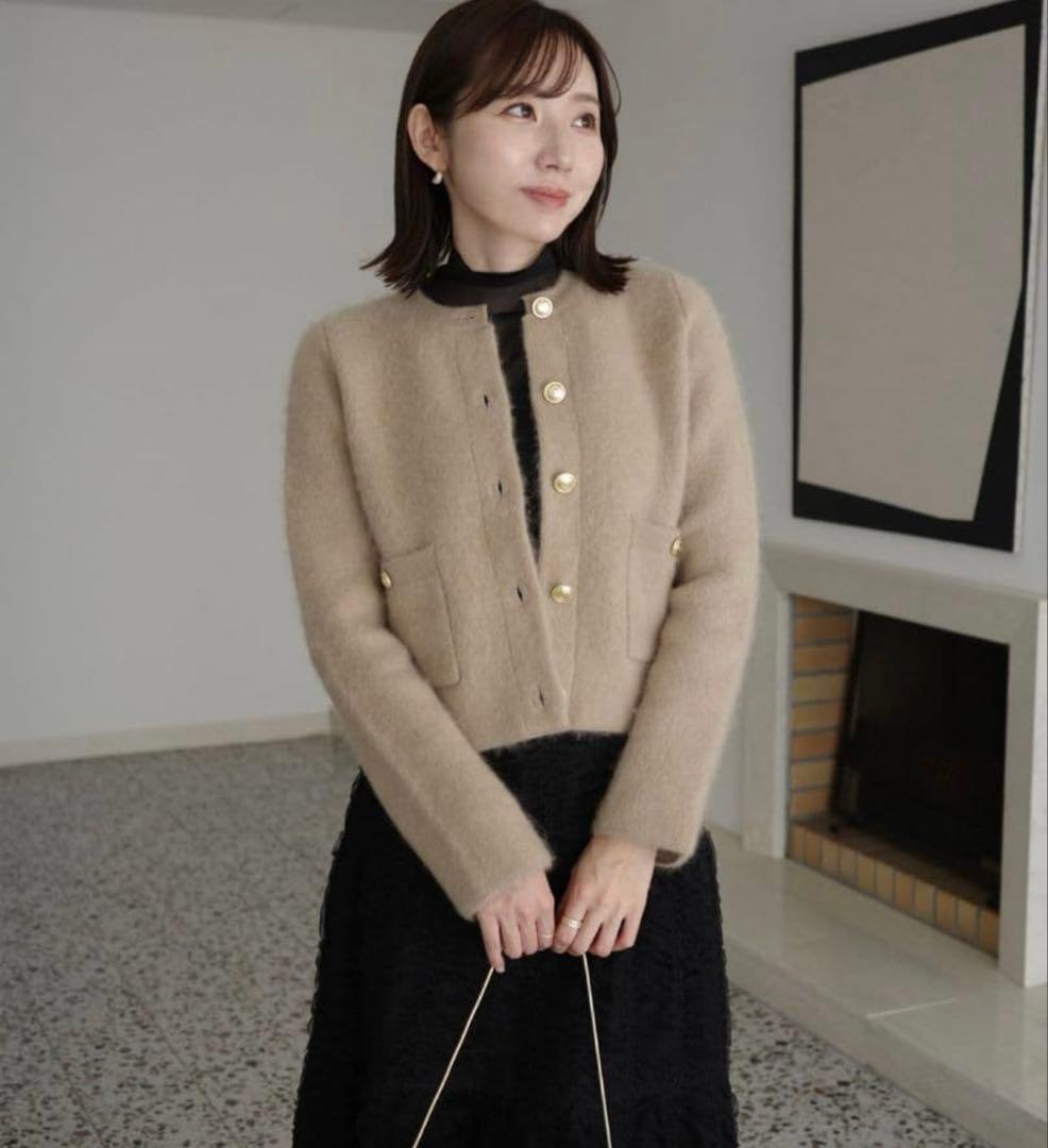 アニュアンス カシミアブレンド ノーカラーニットジャケット ベージュ