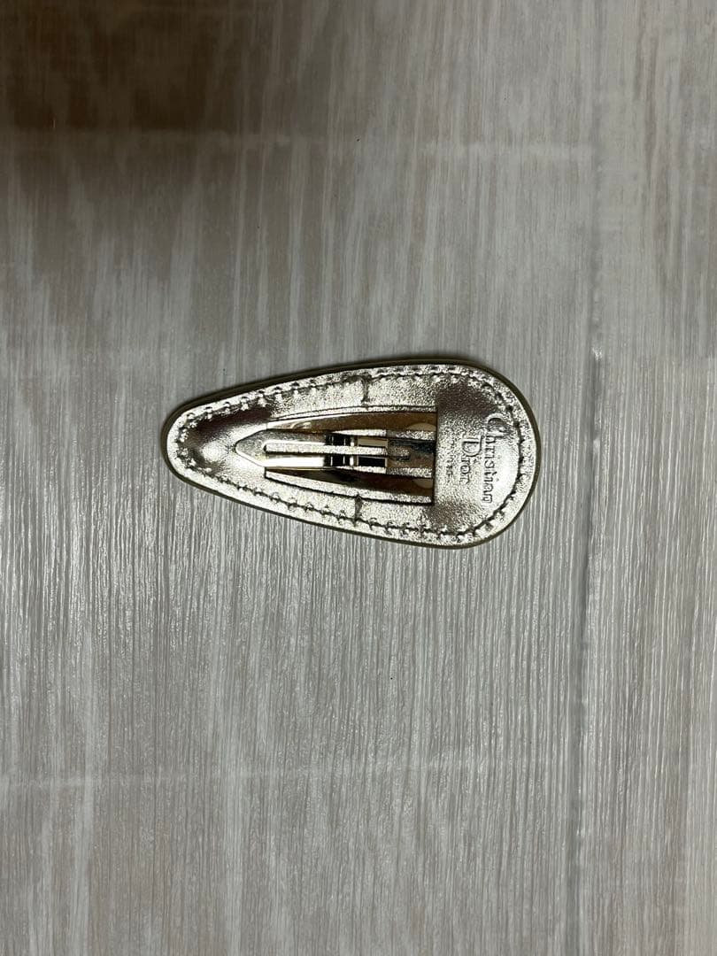 Dior ディオール ヘアピン　ゴールド