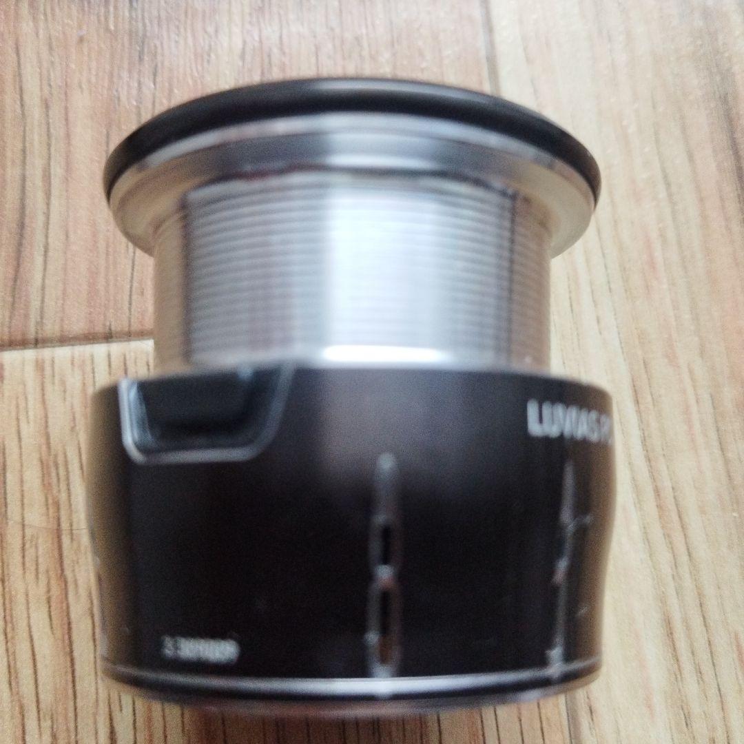 LUVIAS PC LT2500 スピニングリール