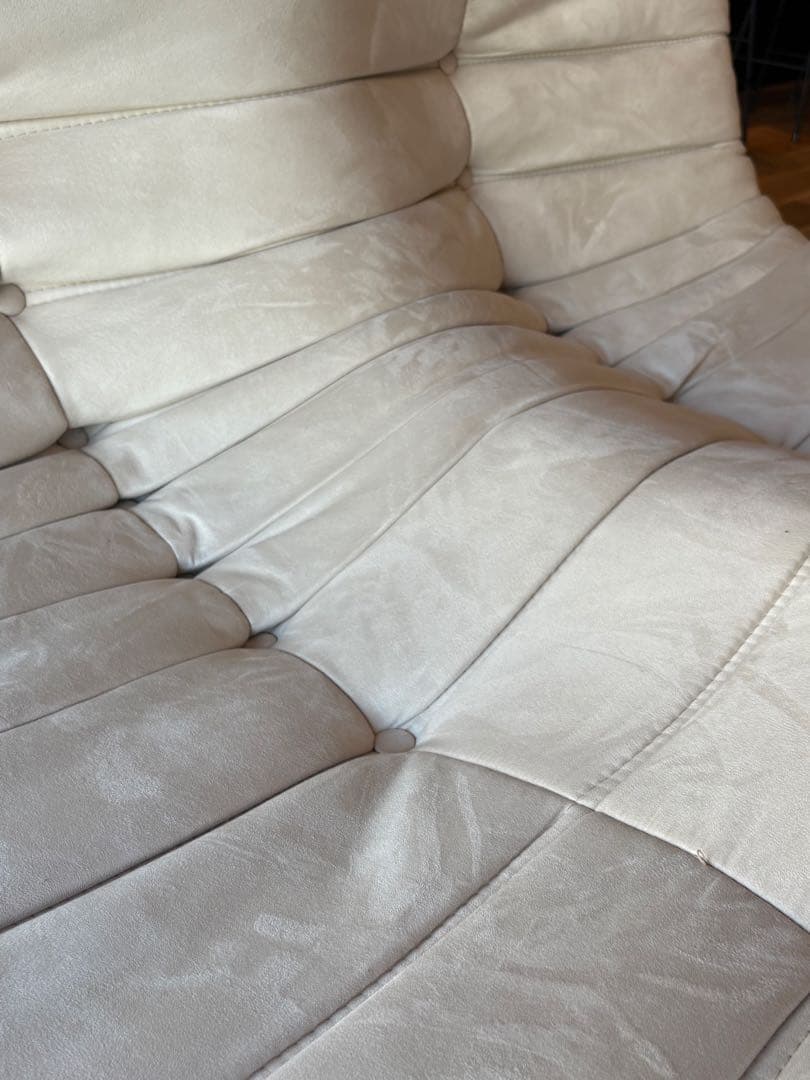 リーンロゼ　トーゴ　リプロダクト品　2人掛けソファ