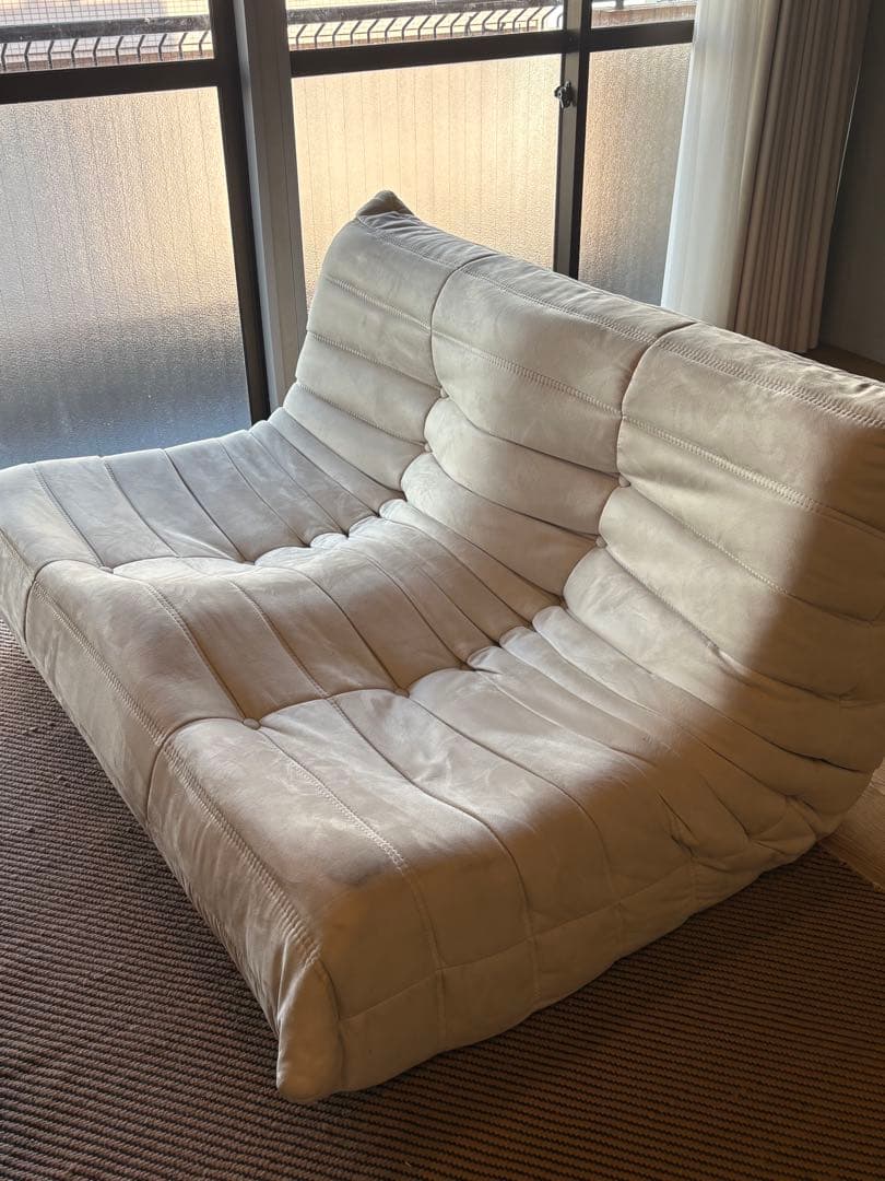 リーンロゼ　トーゴ　リプロダクト品　2人掛けソファ