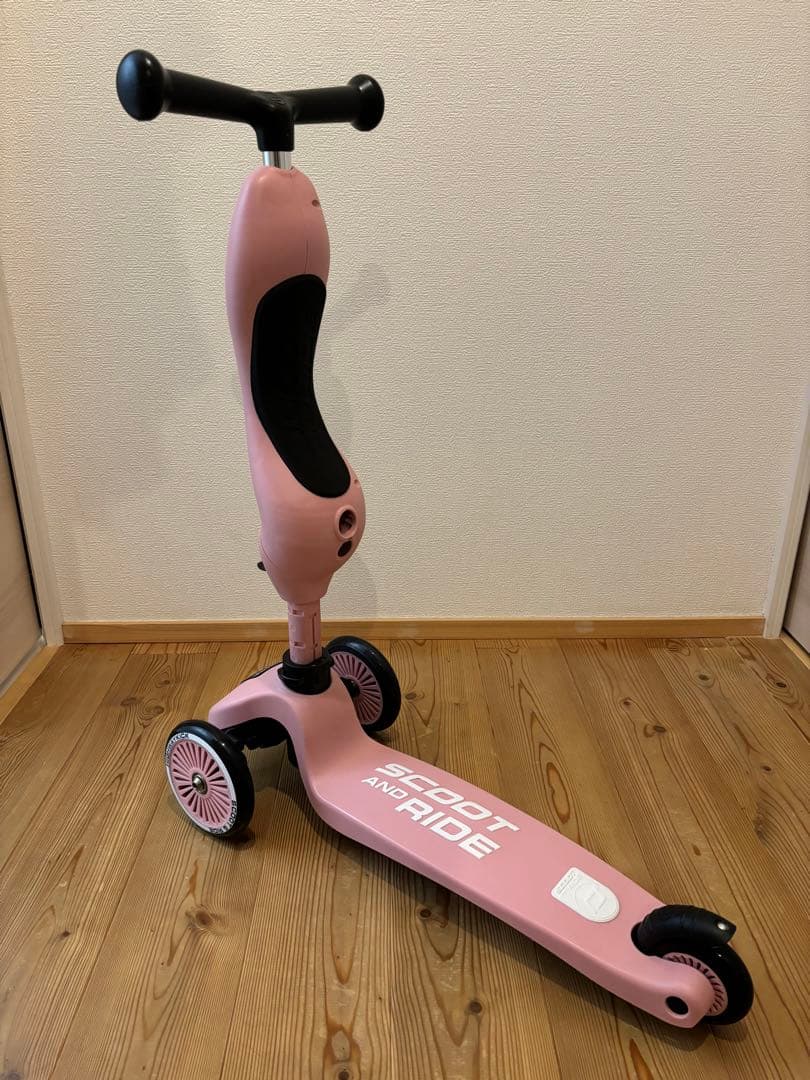 SCOOT AND RIDE ピンク　室内使用のみ