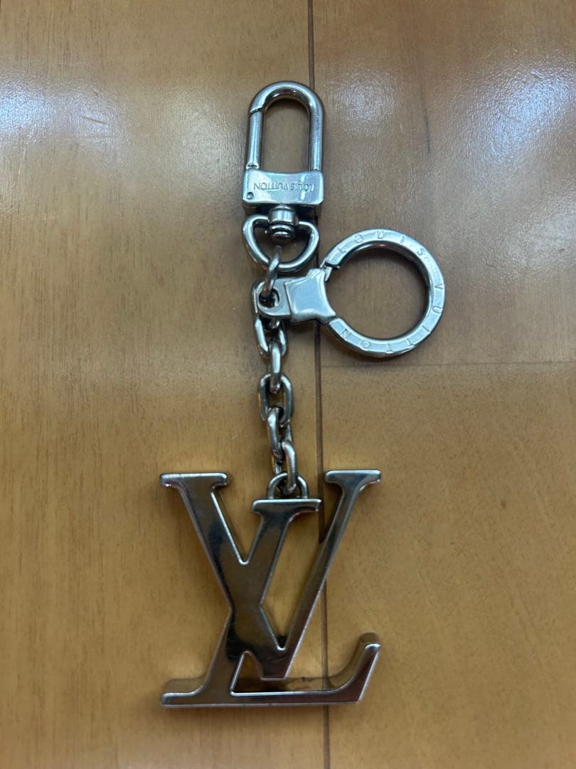 じ*ん様 LOUISVUITTON（ルイヴィトン）キーリング キーケース