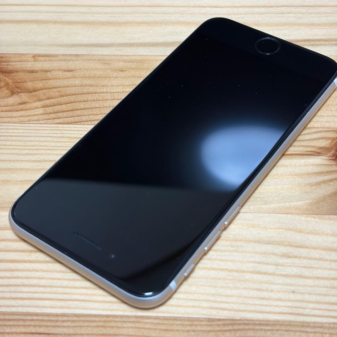 専用バッテリー新品　iPhoneSE第3世代64GB SIMフリー　美品