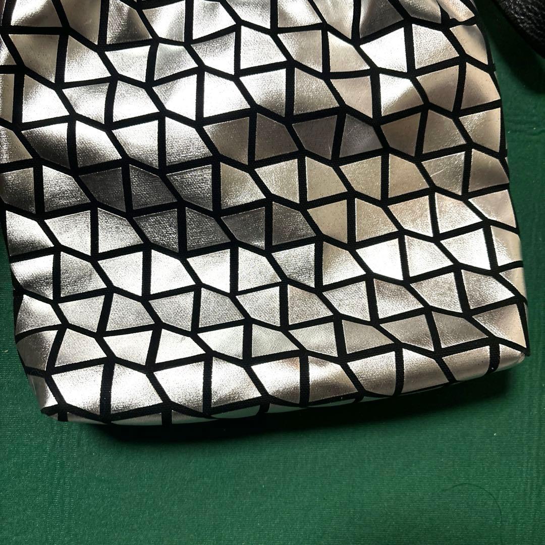 チワタ　chi.wata トートバッグ　幾何学