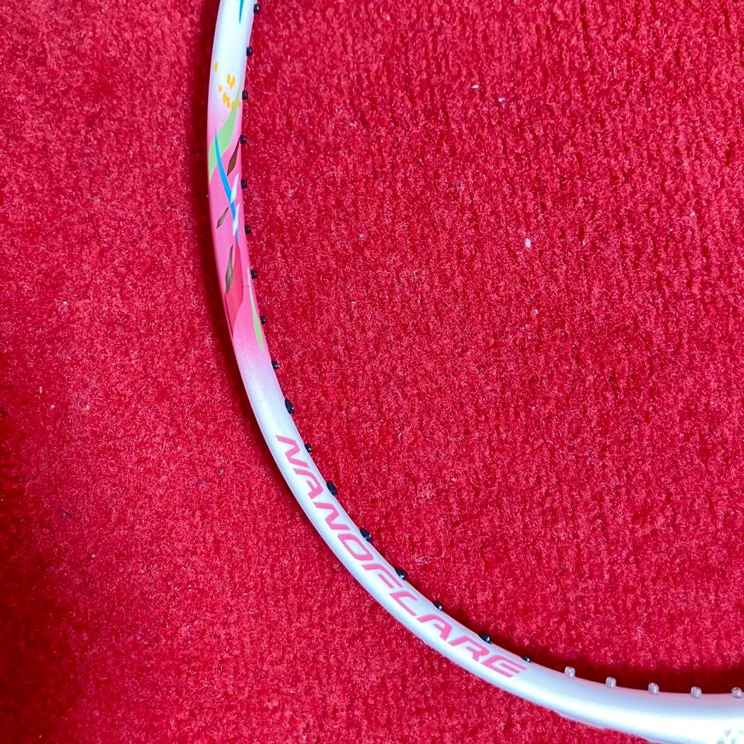 【美品】ヨネックス バドミントンラケット NANOFLARE70