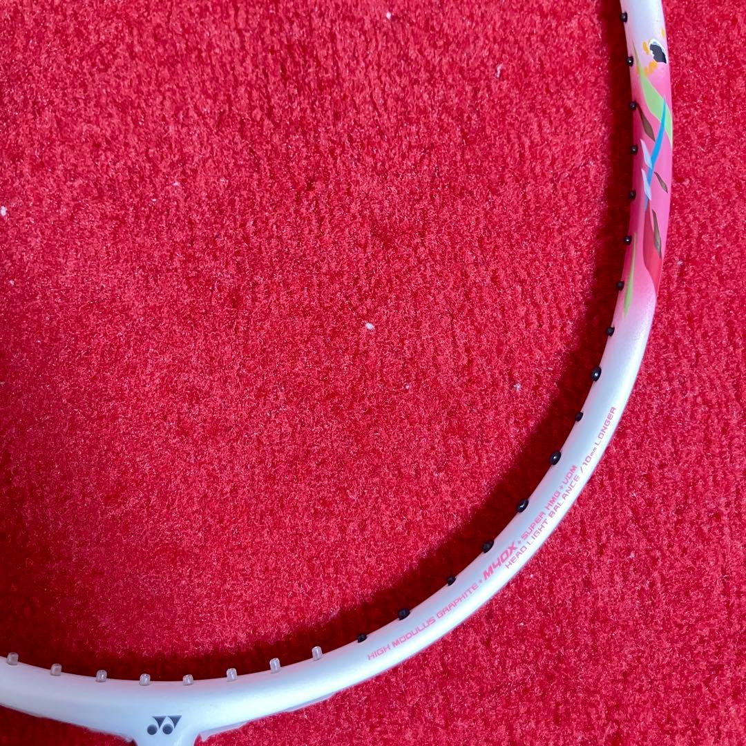 【美品】ヨネックス バドミントンラケット NANOFLARE70