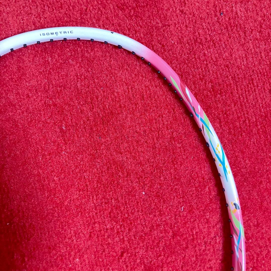 【美品】ヨネックス バドミントンラケット NANOFLARE70