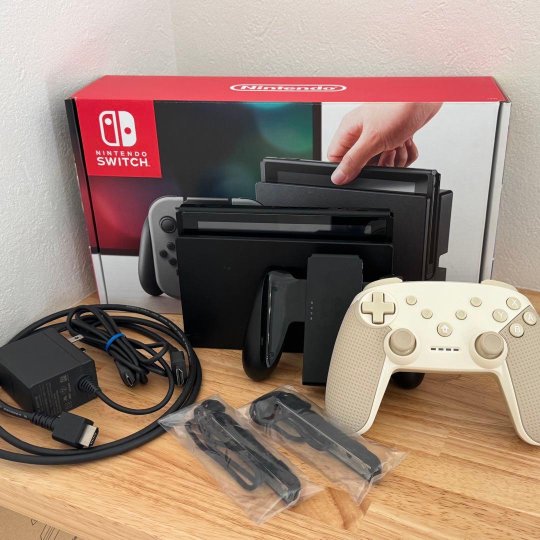 Nintendo Switch 本体 +プロコンセット【Joy-Con無し】