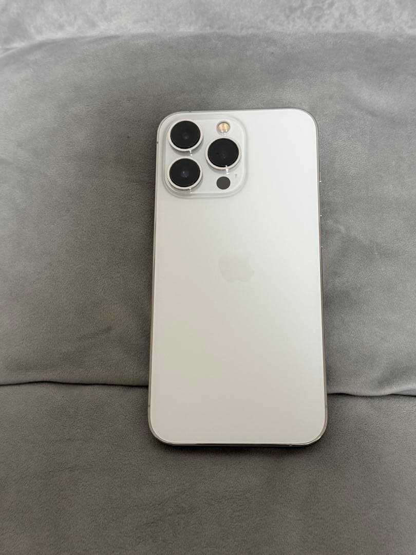 g*o様 【美品】 Apple iPhone 13 Pro シルバー 本体