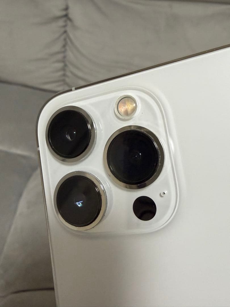 g*o様 【美品】 Apple iPhone 13 Pro シルバー 本体