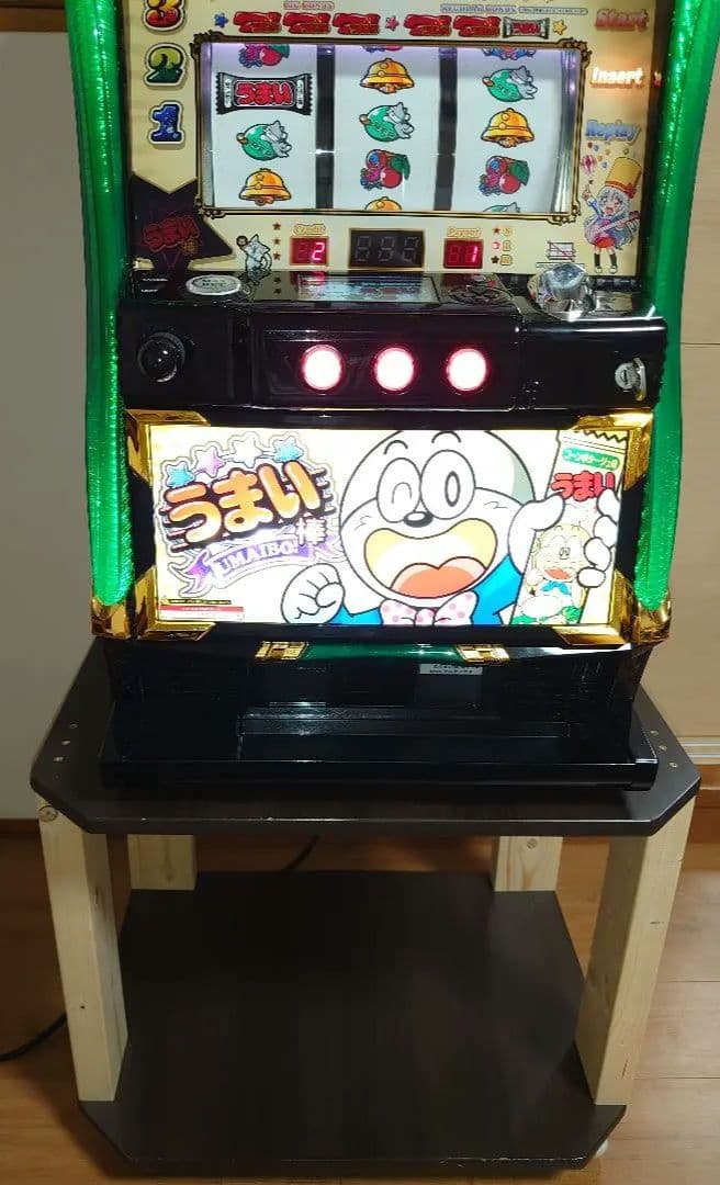 【綺麗な筐体】ジャグラータイプのパチスロ実機★希少！うまい棒（6号機・Aタイプ）