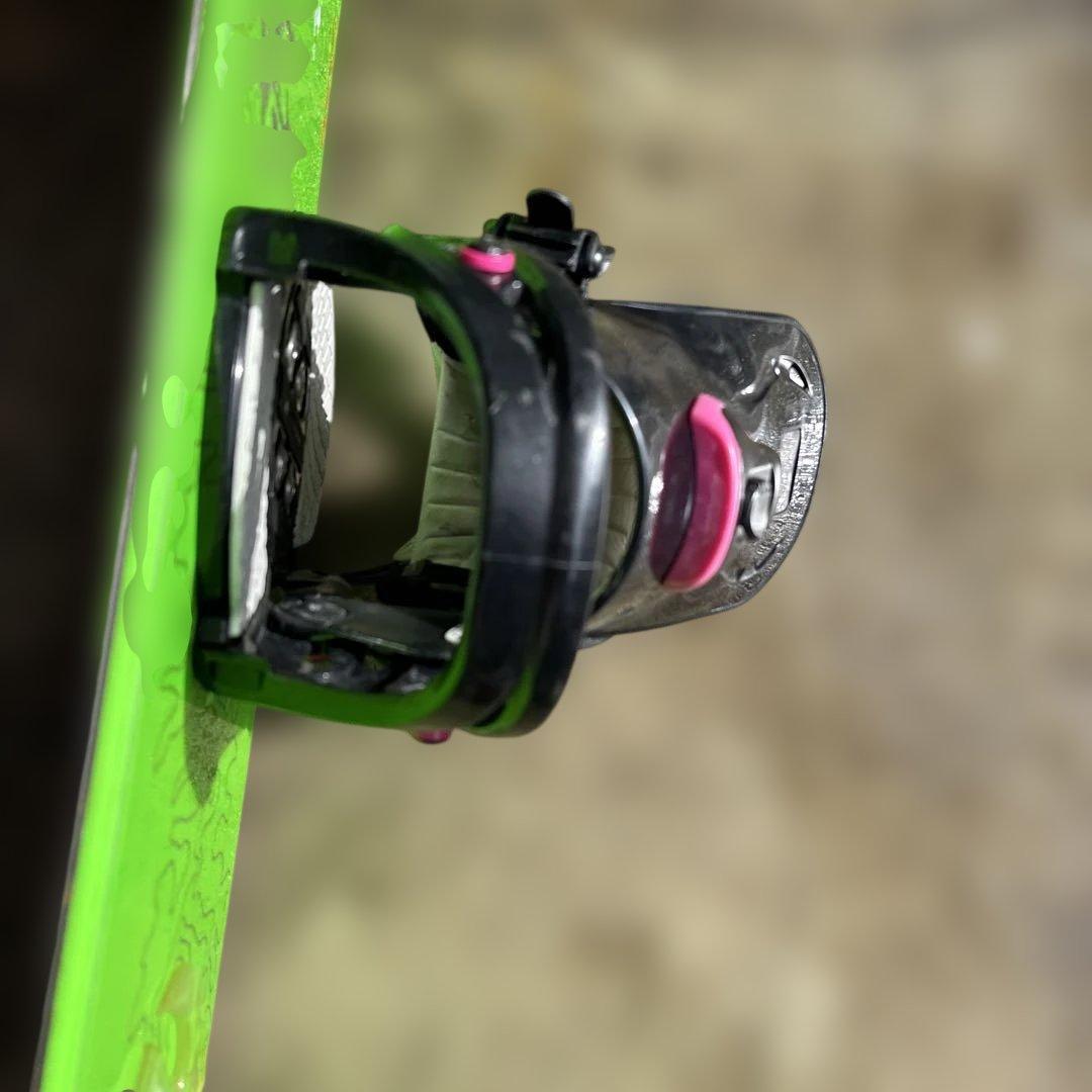 gravis FSQ スノーボード ビンディング付き