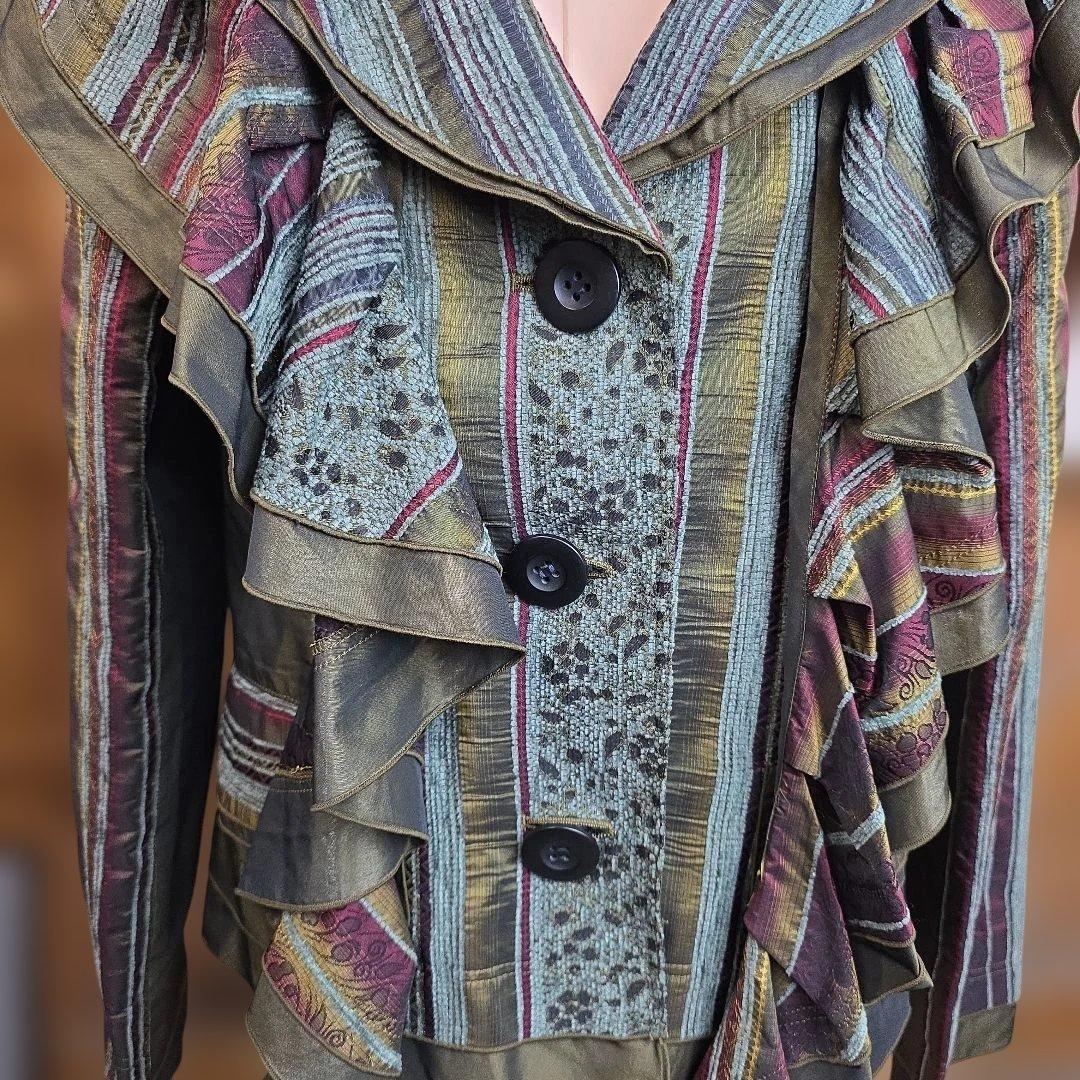 EIKOKONDO 美品♡ フリル付き多色テーラードジャケット　y06