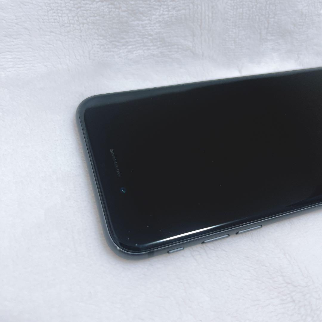 iPhone8 64GB　スペースグレイ　au（KDDI）版