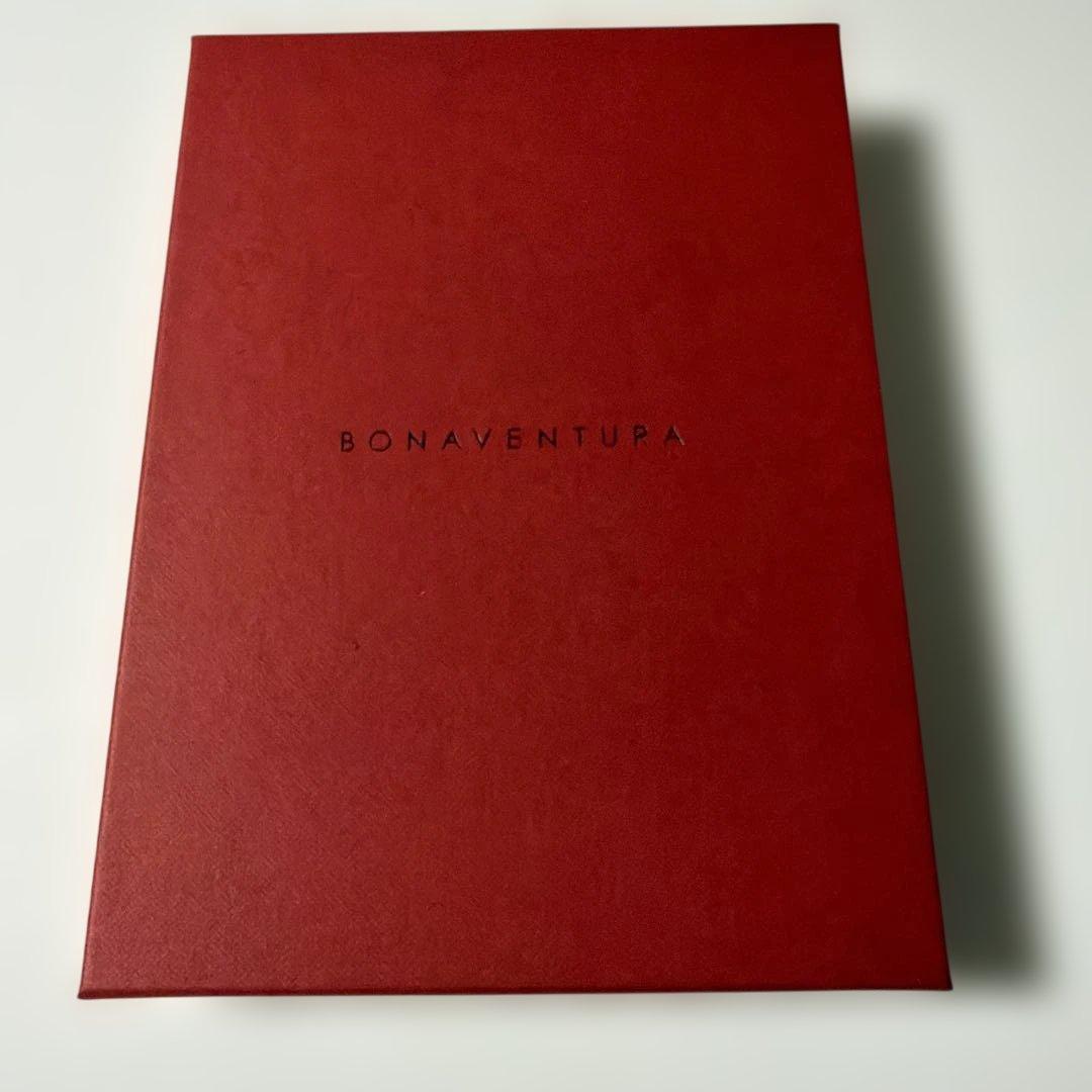 【ボナベンチュラ】iPhone17ProMaxバックカバーケースノービレレザー