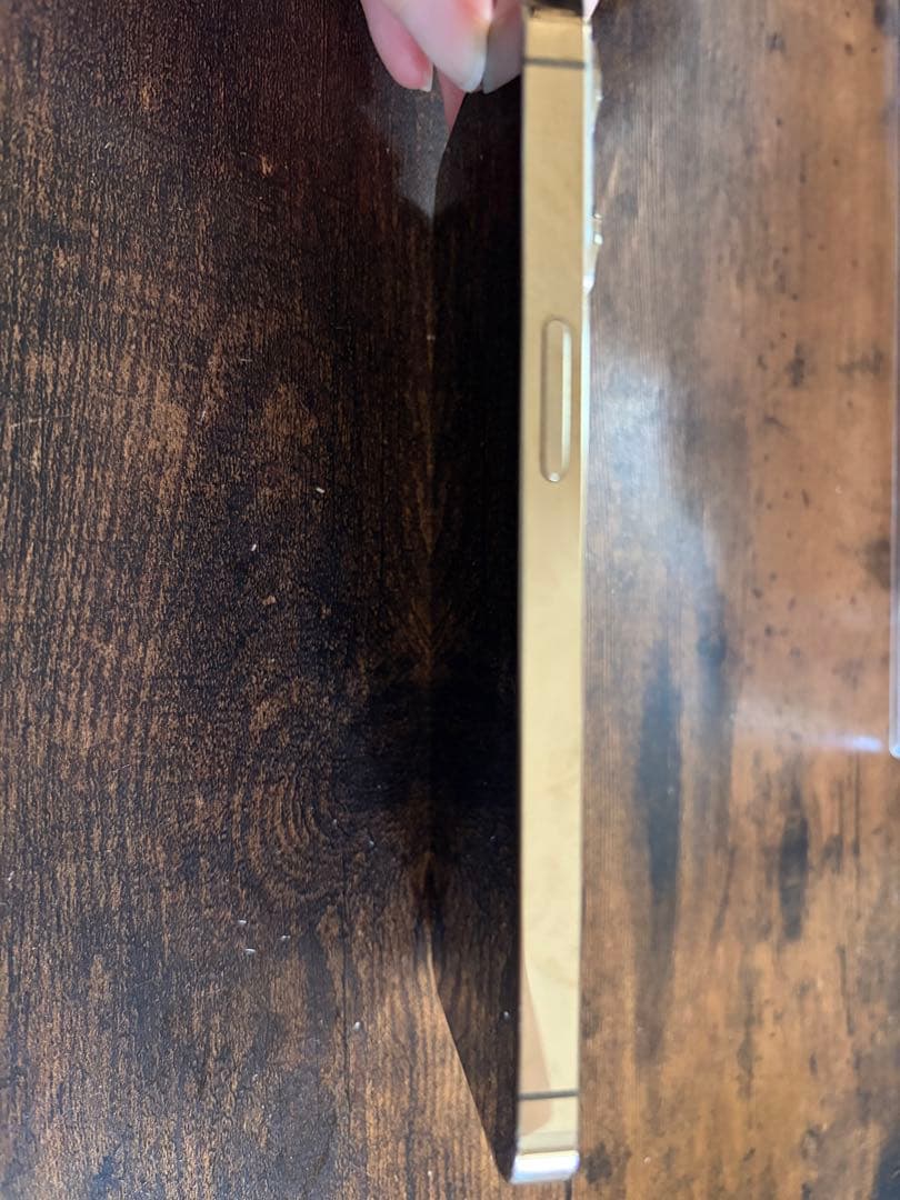 iPhone 13 Pro 128GB ゴールド 背面割れ