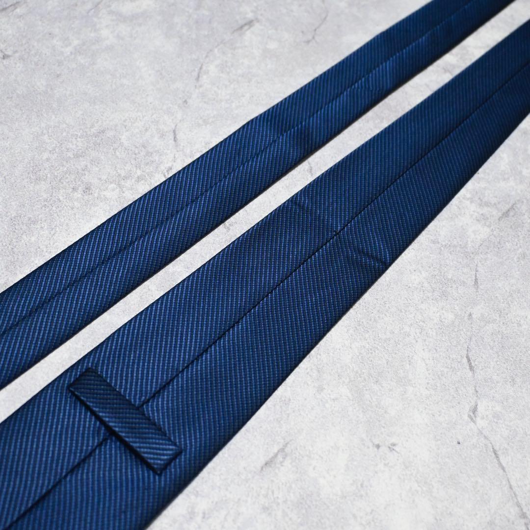 【極美品】エルメネジルドゼニア ネクタイ ネイビー ソリッド 光沢