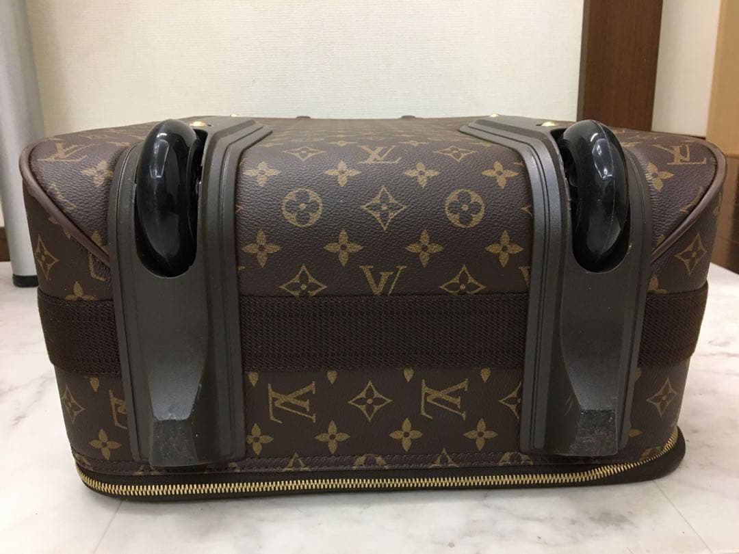 【パムッカレ】LOUIS VUITTON ペガス60スーツケース