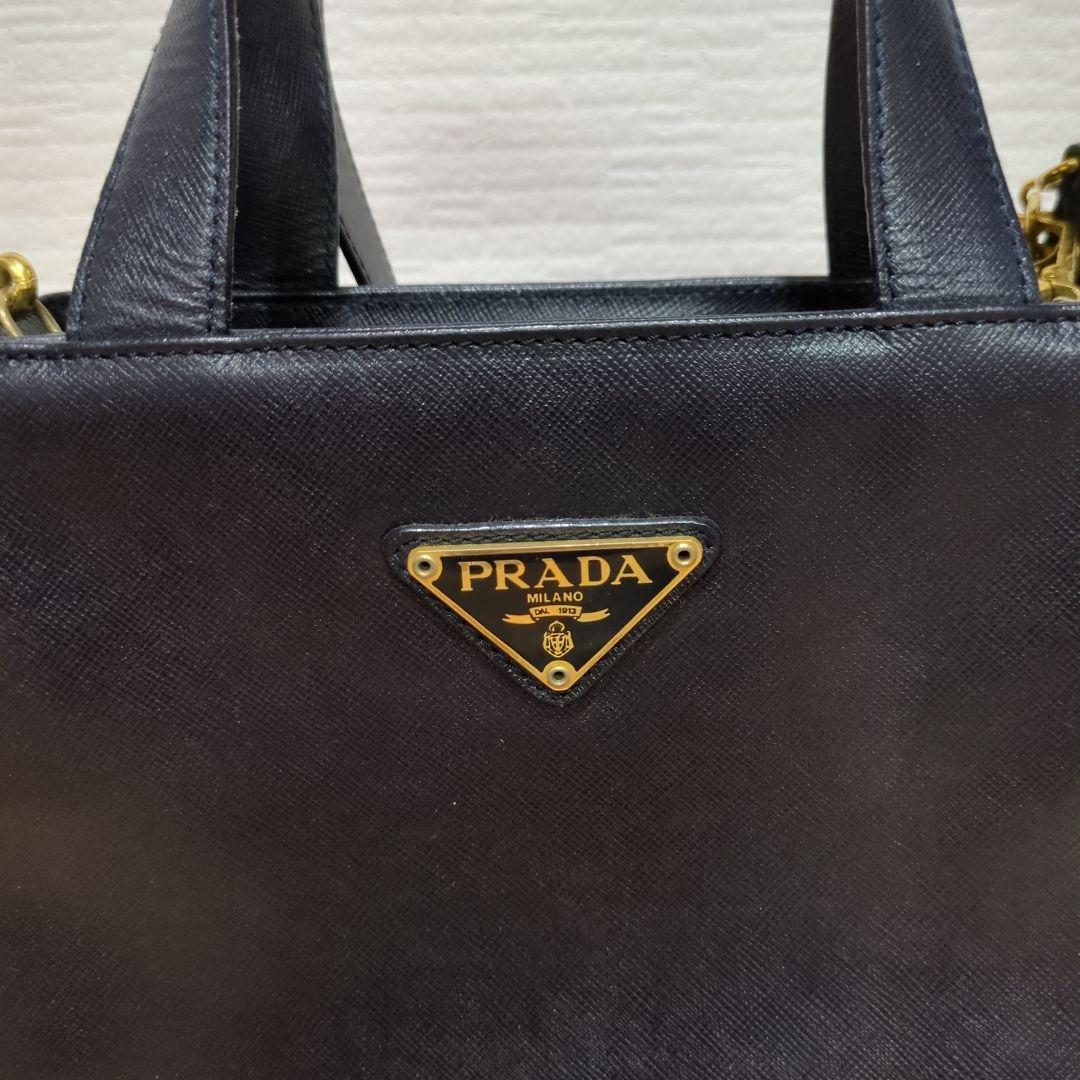 PRADA ネイビー レザー ショルダーバッグ　プラダショルダー　サフィアーノ