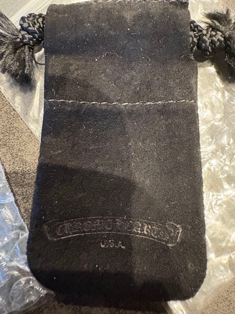 クロムハーツ　タイニーCHクロスフープピアス（片耳用）