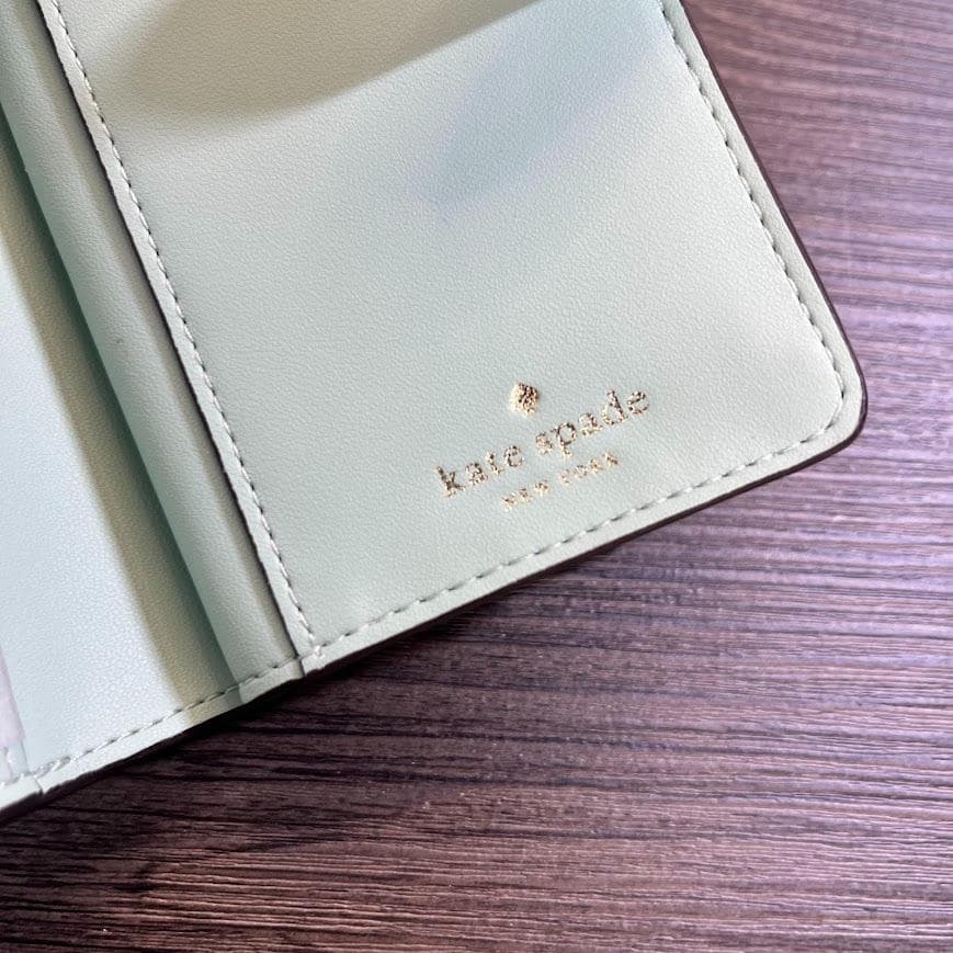 ケイトスペード ニューヨーク グリッター 二つ折り財布 キラキラ グリーン 箱付