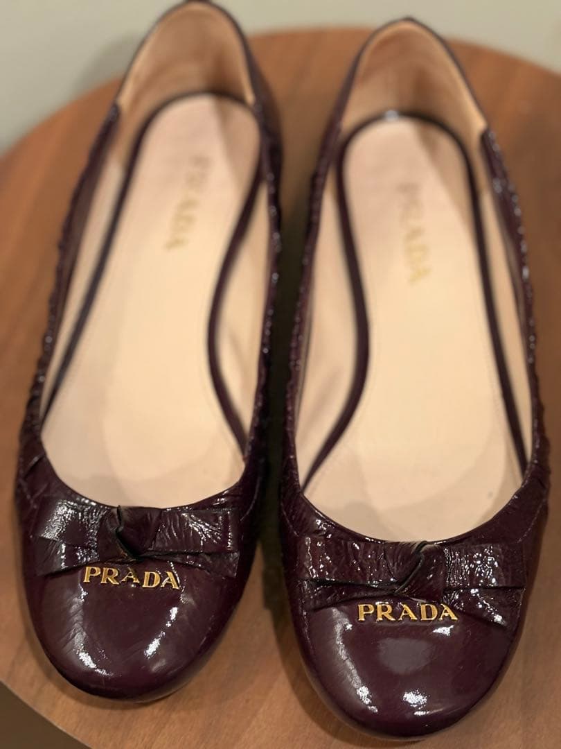 プラダフラットシューズ