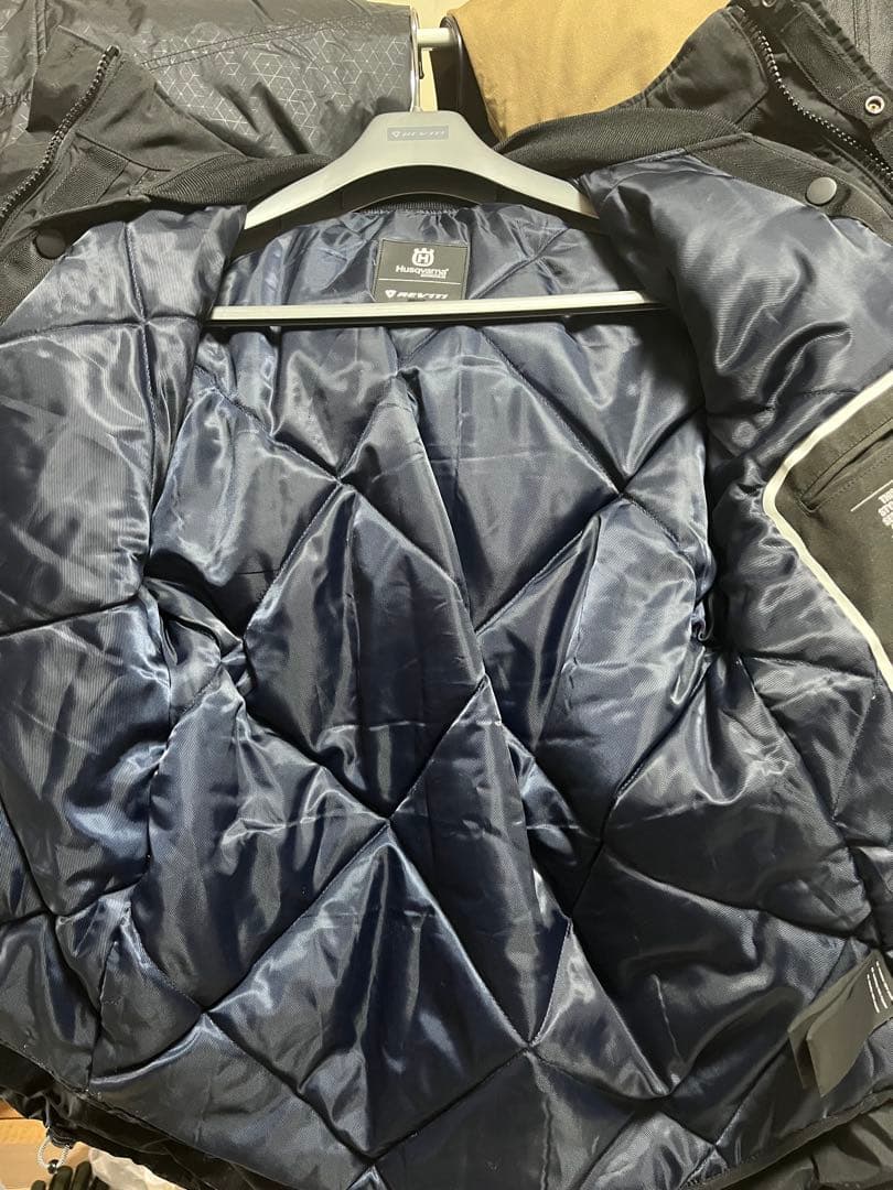 Husqvarna スヴァルトピレン