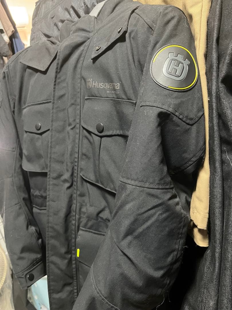 Husqvarna スヴァルトピレン