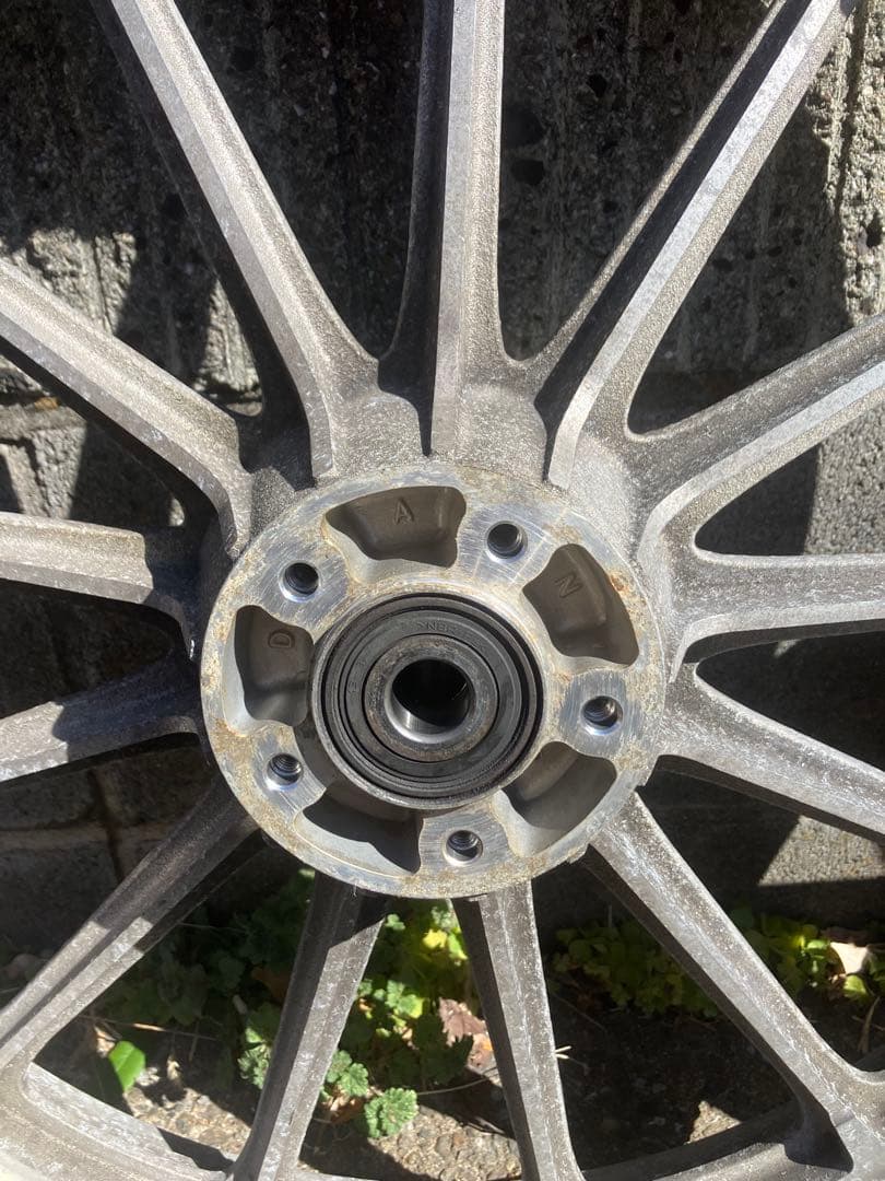 スポーツスターホイール