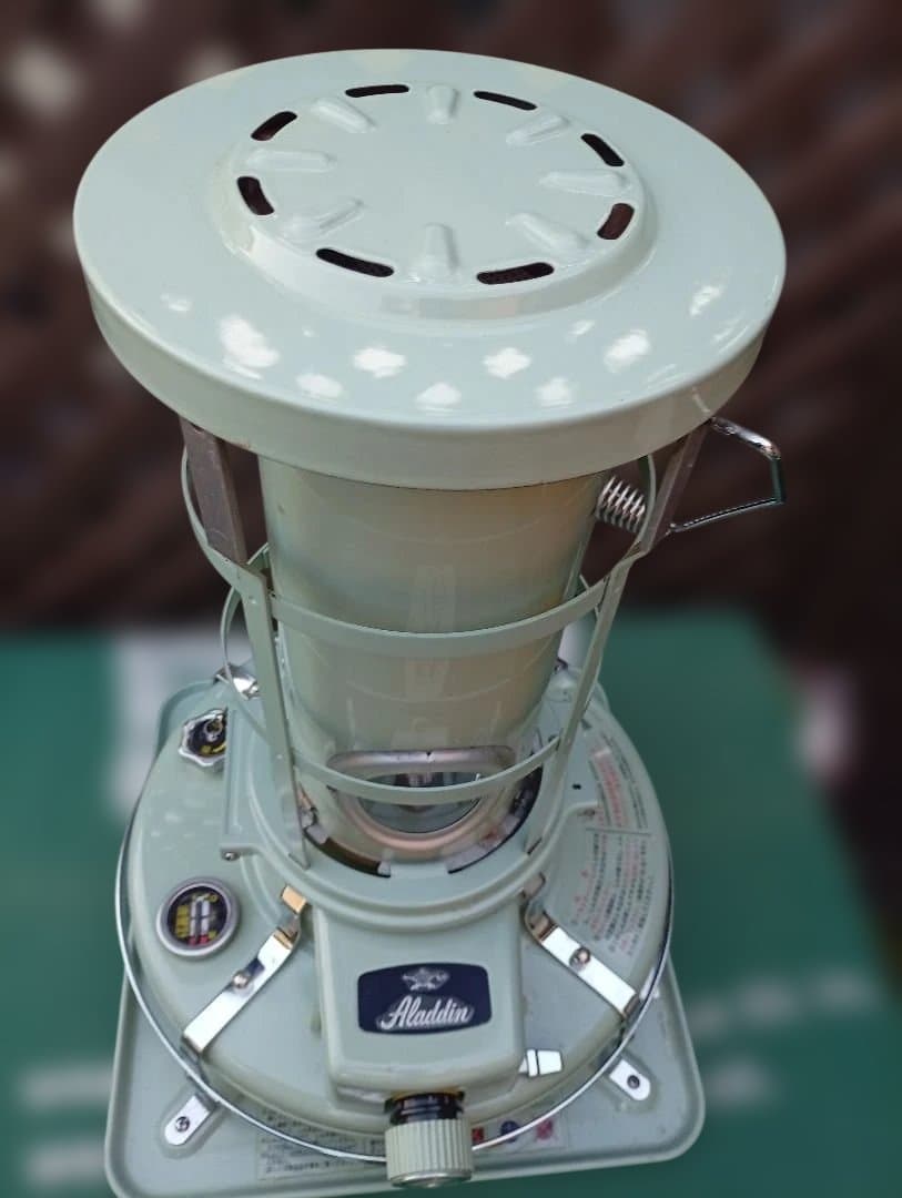 アラジンメンテナンス済。純正芯交換済。取り扱い説明書。グリーン