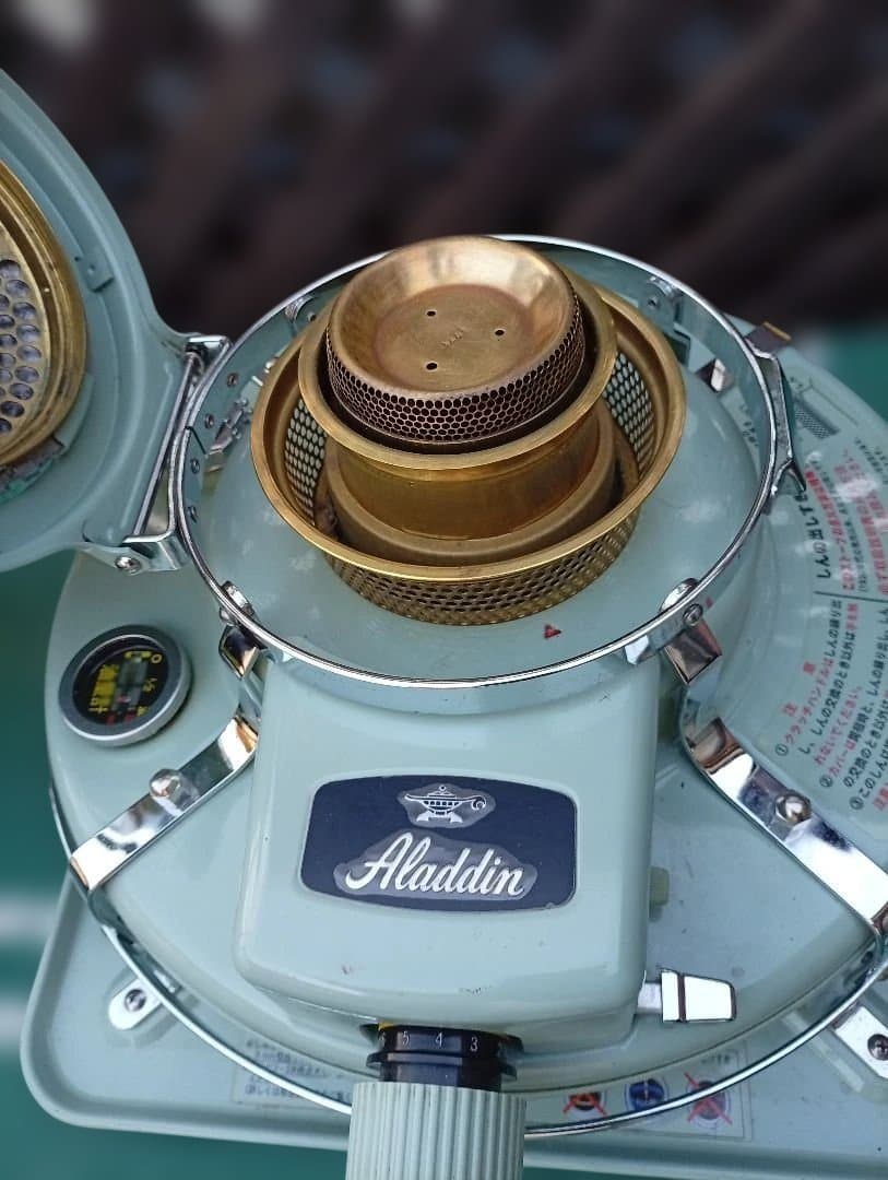 アラジンメンテナンス済。純正芯交換済。取り扱い説明書。グリーン