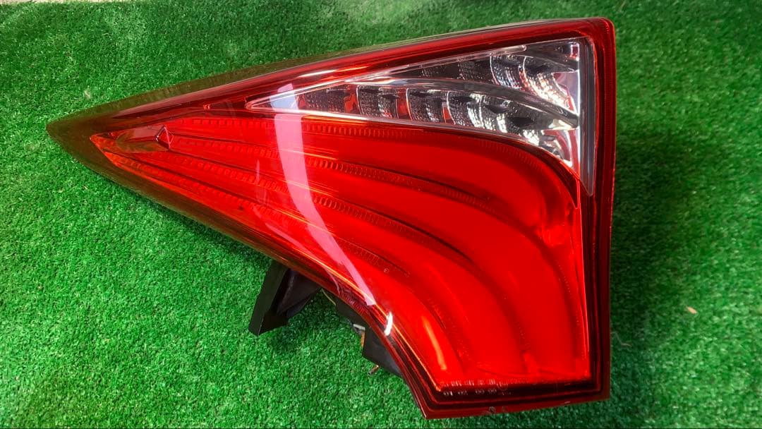 Valenti 50プリウス ヴァレンティ LED テールランプRevo -